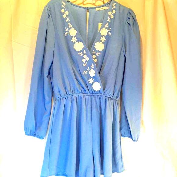 Mi Ami Womens Romper Blue White Floral Embroidered Long Sleeve V Neck S New - Picture 1 of 9